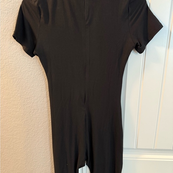 Chic Black Cut-Out Women's Romper - Picture 6 of 6